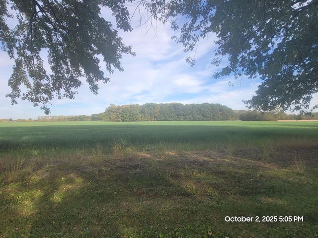 8273 Van Vleet Road, Gaines, MI 48436