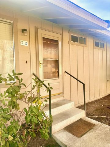 300 Shafer Lane I-2, Jacksonville, OR 97530