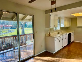 300 Shafer Lane I-2, Jacksonville, OR 97530