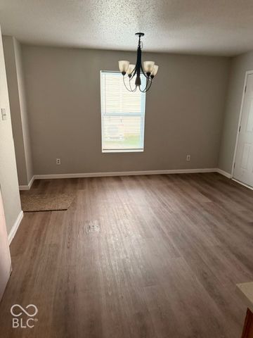 5525 Floating Leaf Drive, Indianapolis, IN 46237