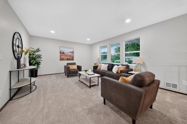 11608 Utah Avenue N, Champlin, MN 55316