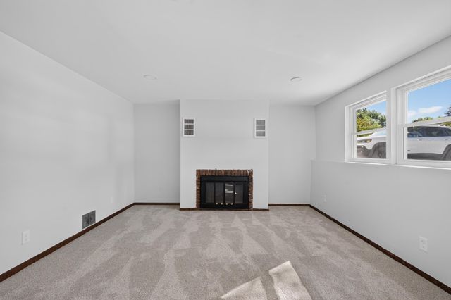 11608 Utah Avenue N, Champlin, MN 55316