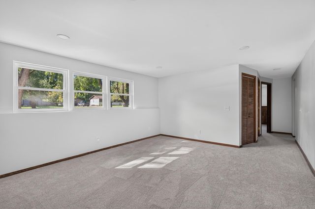 11608 Utah Avenue N, Champlin, MN 55316