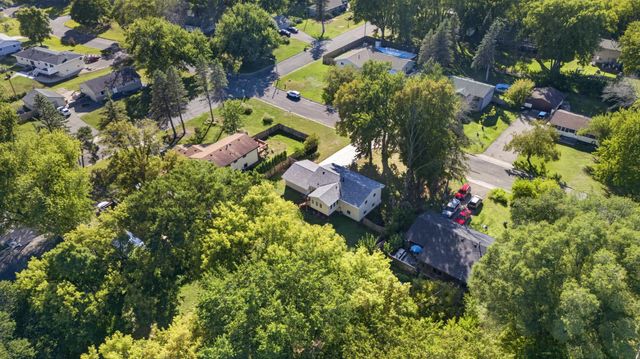 11608 Utah Avenue N, Champlin, MN 55316