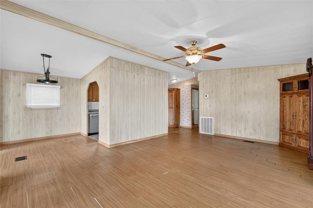 1610 SUNSHINE LANE, Tavares, FL 32778
