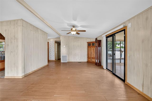 1610 SUNSHINE LANE, Tavares, FL 32778