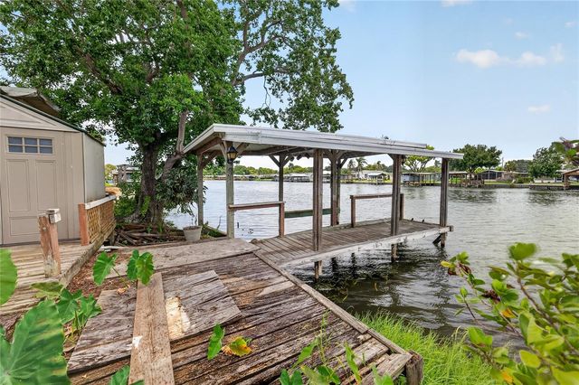 1610 SUNSHINE LANE, Tavares, FL 32778