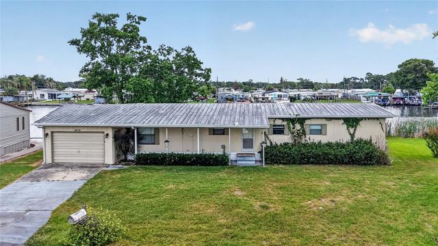 1610 SUNSHINE LANE, Tavares, FL 32778
