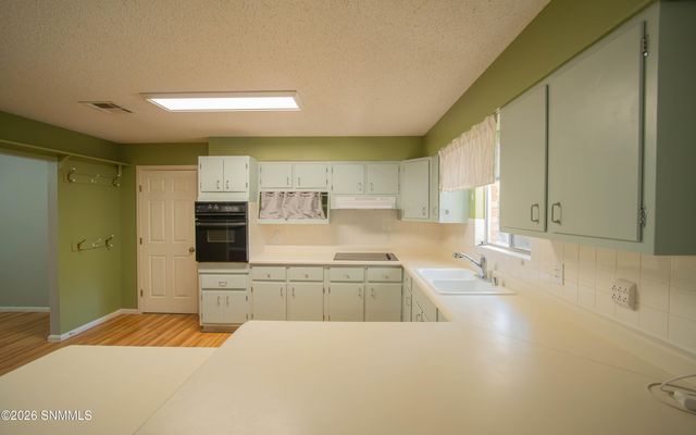 1850 Debby Circle, Las Cruces, NM 88005