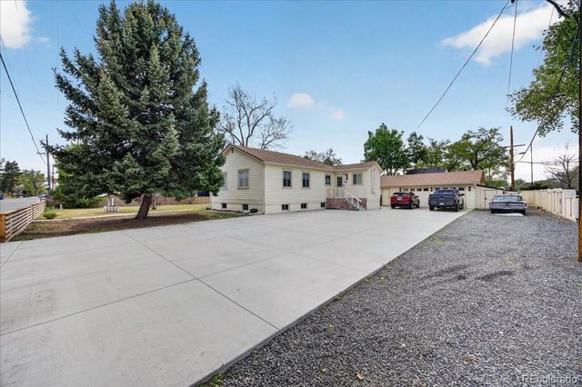 961 Kendall Street, Lakewood, CO 80214