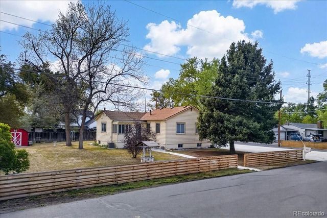 961 Kendall Street, Lakewood, CO 80214