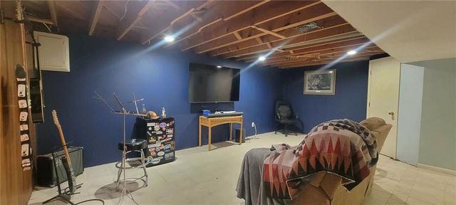 538 Brown Circle Drive, Osawatomie, KS 66064