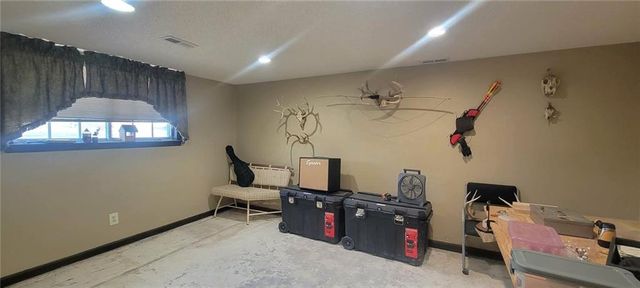 538 Brown Circle Drive, Osawatomie, KS 66064