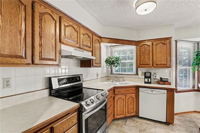 7213 N Bellefontaine Avenue, Kansas City, MO 64119