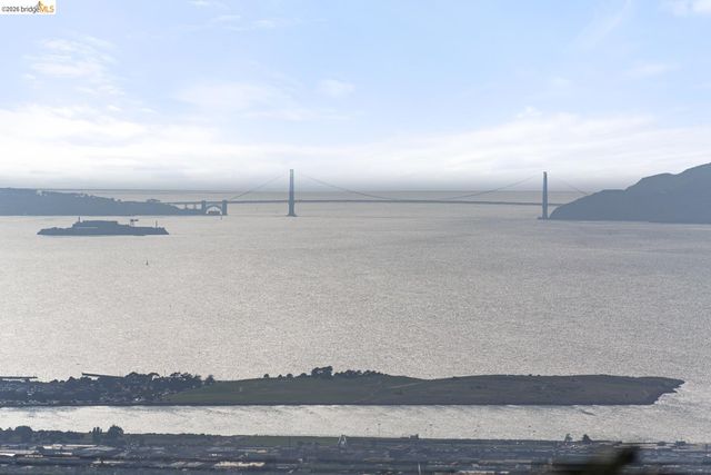 1085 Creston Rd, Berkeley, CA 94708