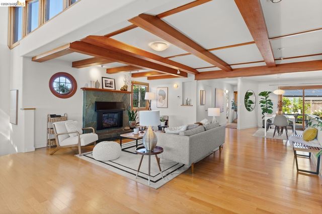 1085 Creston Rd, Berkeley, CA 94708