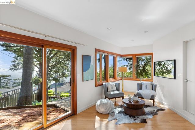 1085 Creston Rd, Berkeley, CA 94708