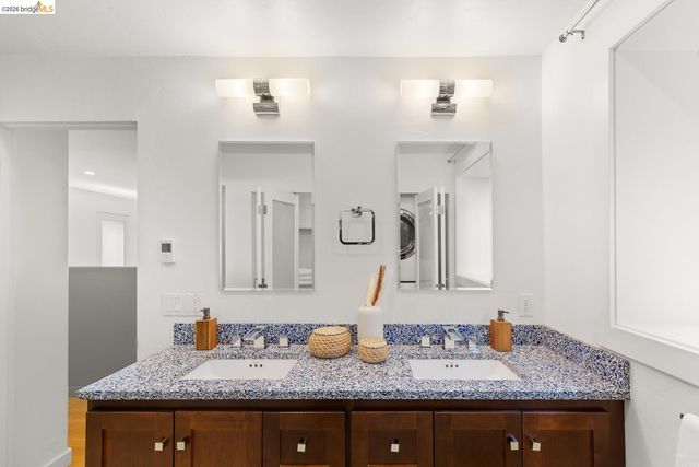 1085 Creston Rd, Berkeley, CA 94708