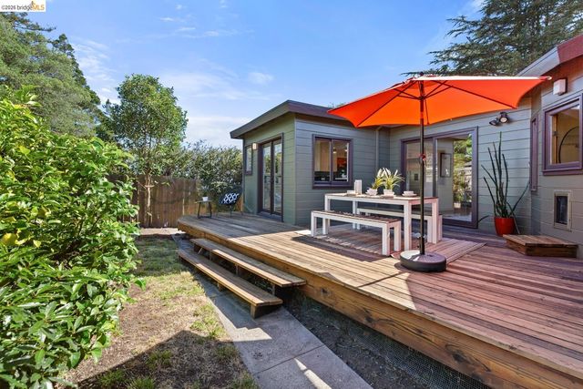 1085 Creston Rd, Berkeley, CA 94708