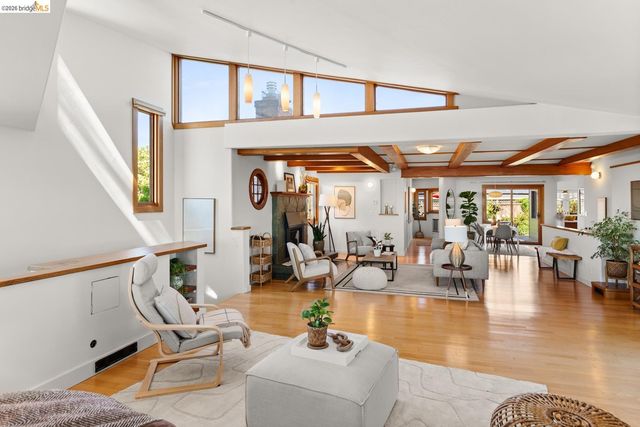 1085 Creston Rd, Berkeley, CA 94708