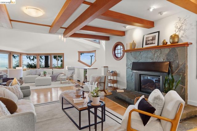 1085 Creston Rd, Berkeley, CA 94708