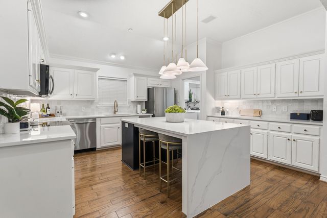 5830 101st Street, Lubbock, TX 79424