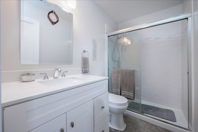 1395 New Kimmins Rd, Hohenwald, TN 38462