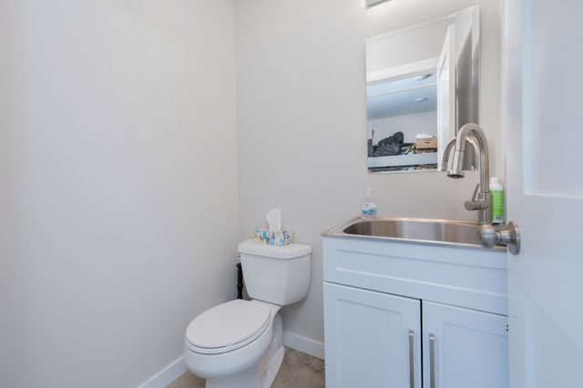 1395 New Kimmins Rd, Hohenwald, TN 38462