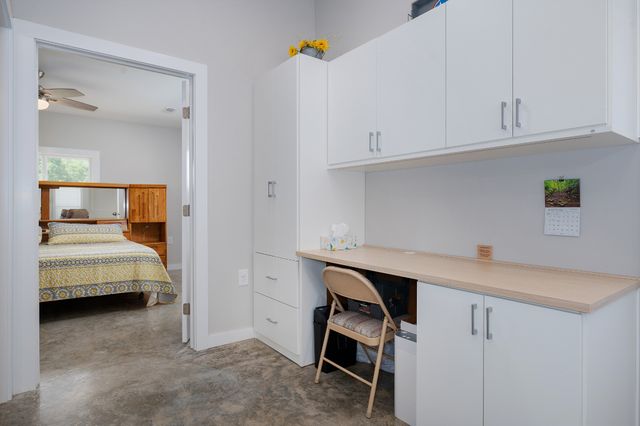 1395 New Kimmins Rd, Hohenwald, TN 38462