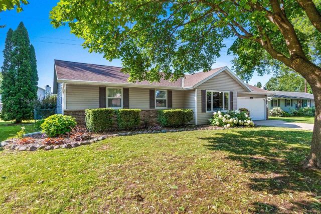 3008 GILBERT DRIVE, Green Bay, WI 54311