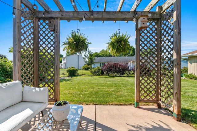 3008 GILBERT DRIVE, Green Bay, WI 54311