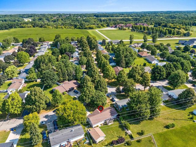 3008 GILBERT DRIVE, Green Bay, WI 54311