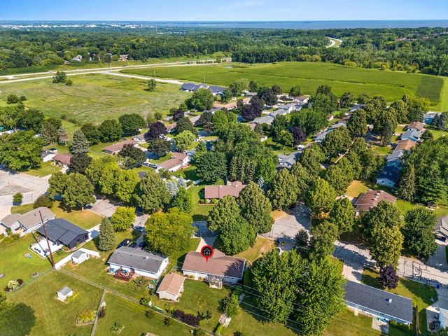 3008 GILBERT DRIVE, Green Bay, WI 54311