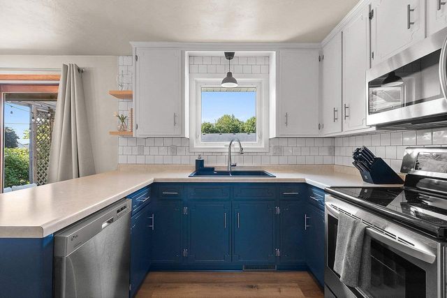 3008 GILBERT DRIVE, Green Bay, WI 54311