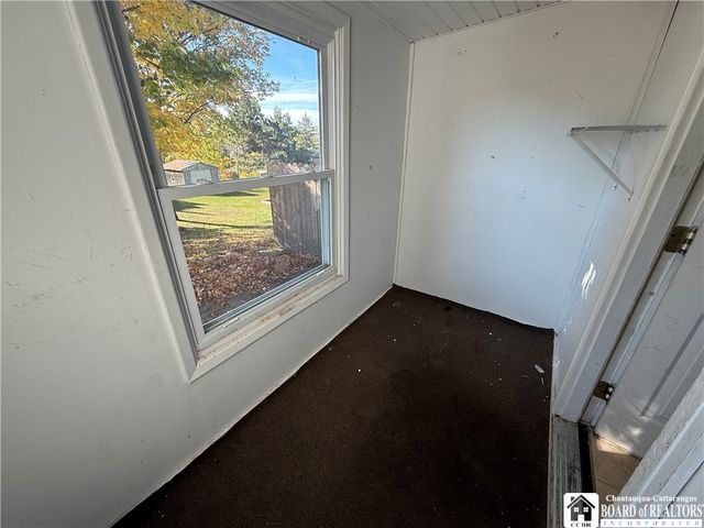 22 Monroe Street, Hanover, NY 14136