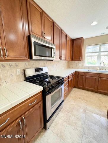 7616 Stone Bluff Way, Reno, NV 89523