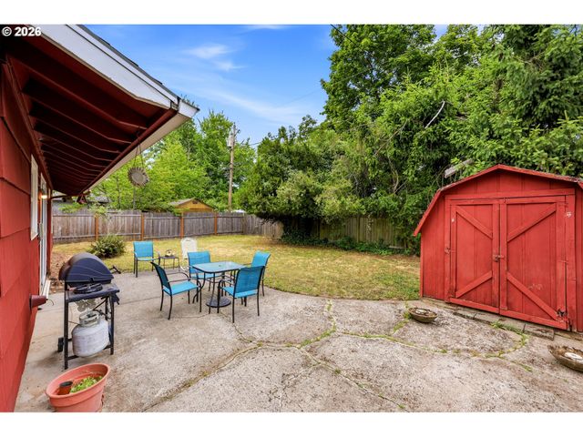 1850 Se 157TH Dr, Portland, OR 97233