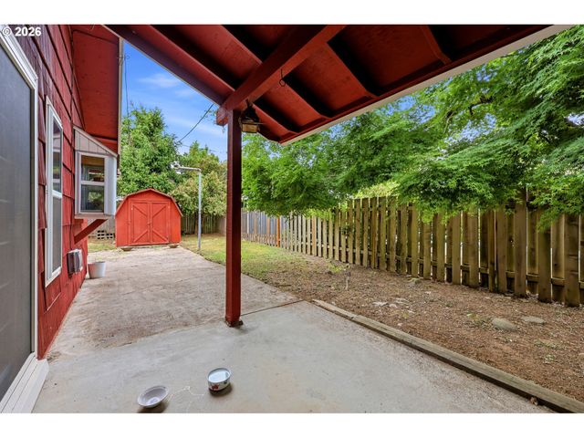 1850 Se 157TH Dr, Portland, OR 97233