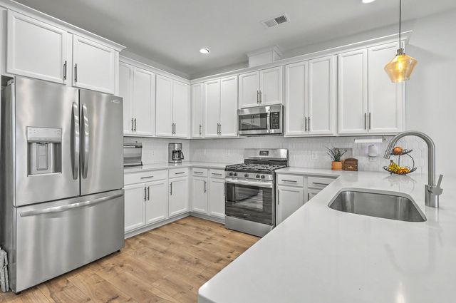 378 Green Fern Drive, Summerville, SC 29483