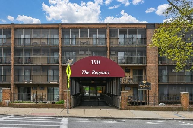 190 High St 412, Medford, MA 02155