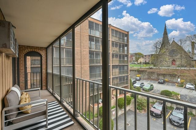 190 High St 412, Medford, MA 02155