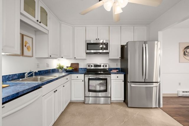 190 High St 412, Medford, MA 02155