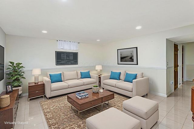 7854 Astra Circle, Reynoldsburg, OH 43068