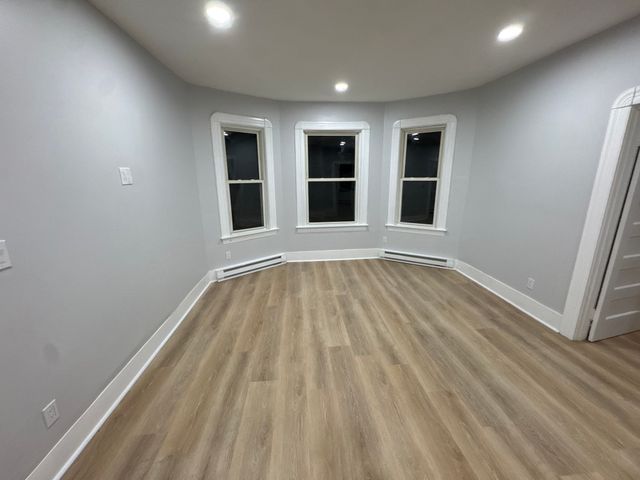 16 Ashton 3, Worcester, MA 01605