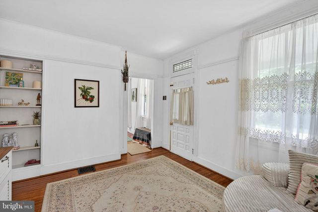 1 FISKE AVE, Reisterstown, MD 21136