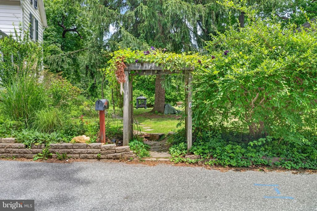Image 30 of property listing at 1 FISKE AVE, Reisterstown, MD 21136