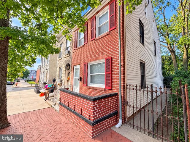 431 PINE ST, Reading, PA 19602