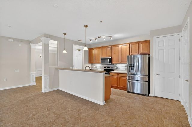 7905 SEMINOLE BOULEVARD 3103, Seminole, FL 33772