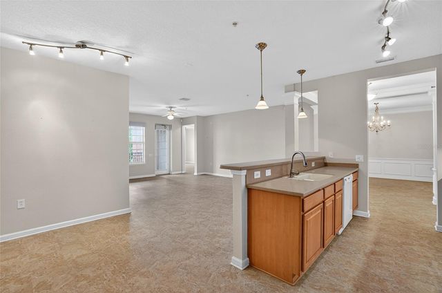 7905 SEMINOLE BOULEVARD 3103, Seminole, FL 33772