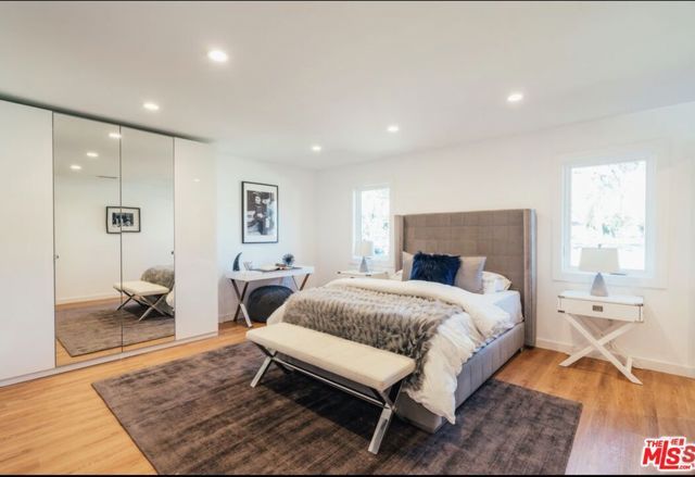 13506 Chandler Boulevard, Sherman Oaks, CA 91401
